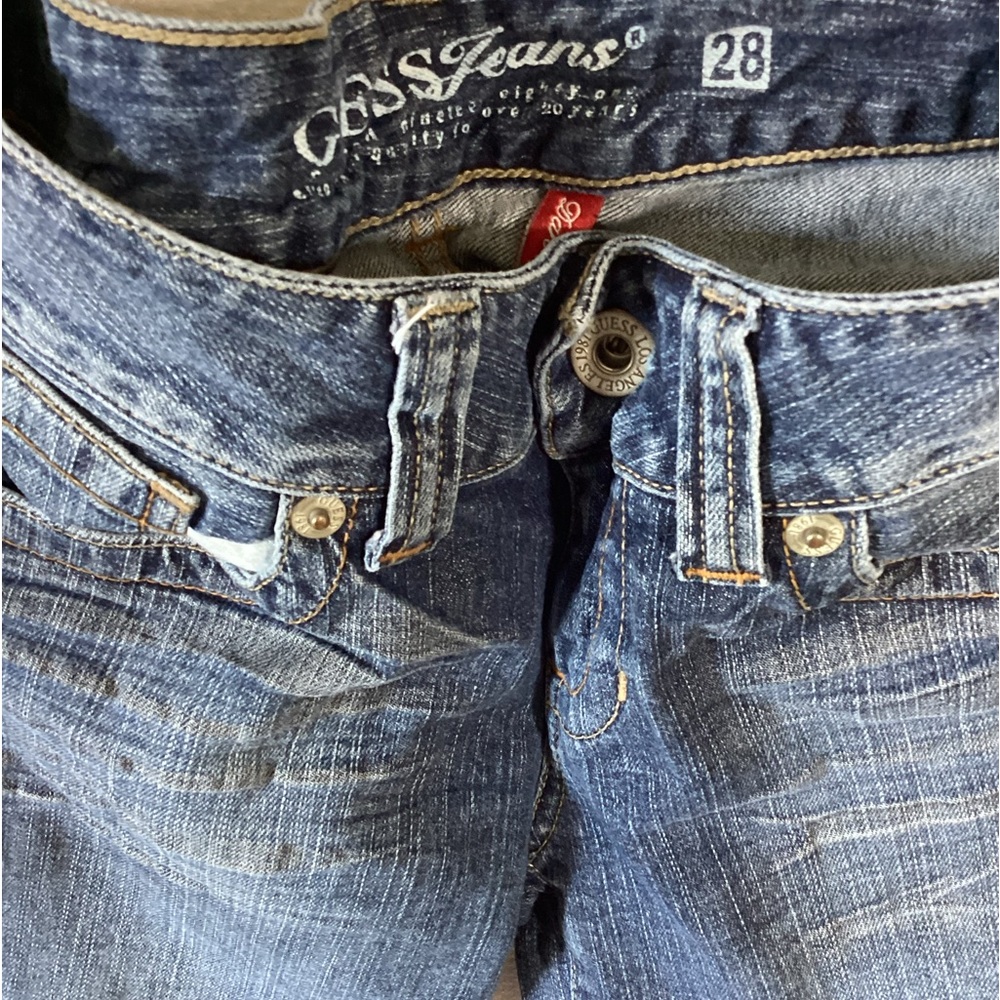 Guess jeans, size 28. - Picture 2 of 5